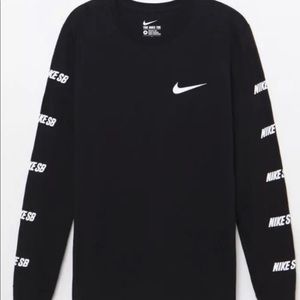 Nike long sleeve shirt